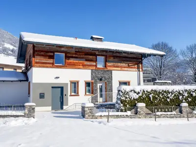 Außenseite Ferienhaus [Winter]