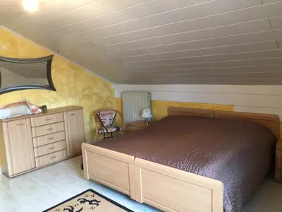 Schlafzimmer 2