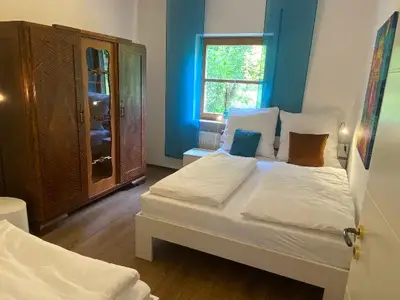 Schlafzimmer 2
