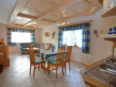 DiningRoom