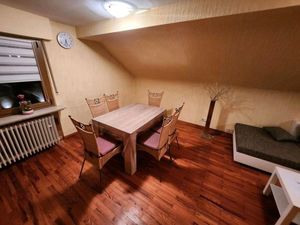 23540048-Ferienwohnung-5-Waldrach-300x225-2