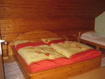 Schlafzimmer 1