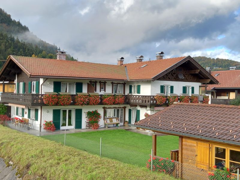 23504981-Ferienwohnung-4-Wallgau-800x600-1