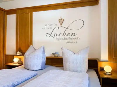 Gaestehaus-Bergkristall-Ferienwohnungen-Wetterstei