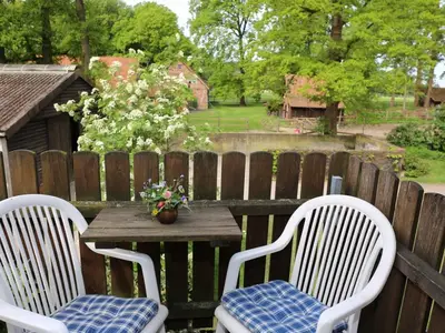 Balkon mit Sitzgelegenheit