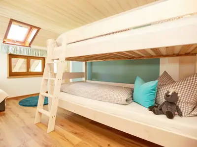 Schwalbennest Kinderzimmer