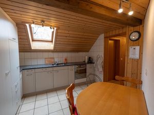 18187228-Ferienwohnung-4-Walterswil Be-300x225-2