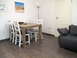 20894571-Ferienwohnung-4-Wangerland-300x225-0