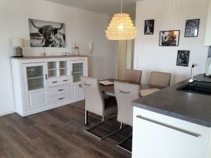 23882366-Ferienwohnung-4-Wangerland-300x225-0