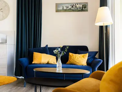hochwertige Couch im Wohnzimmer