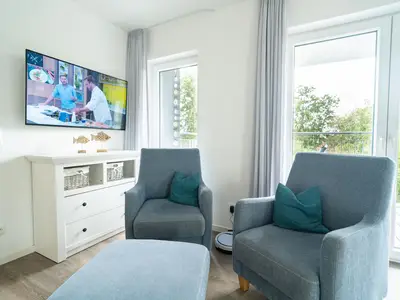 Wohnzimmer mit großem TV