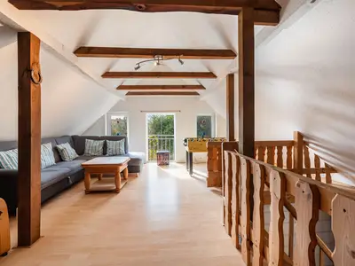 Photo, INSIDE, OUTSIDE