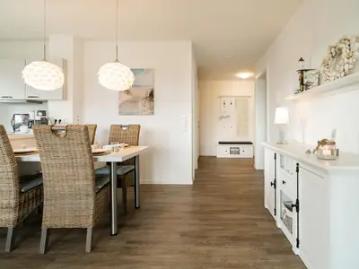 Wohnzimmer mit Essbereich