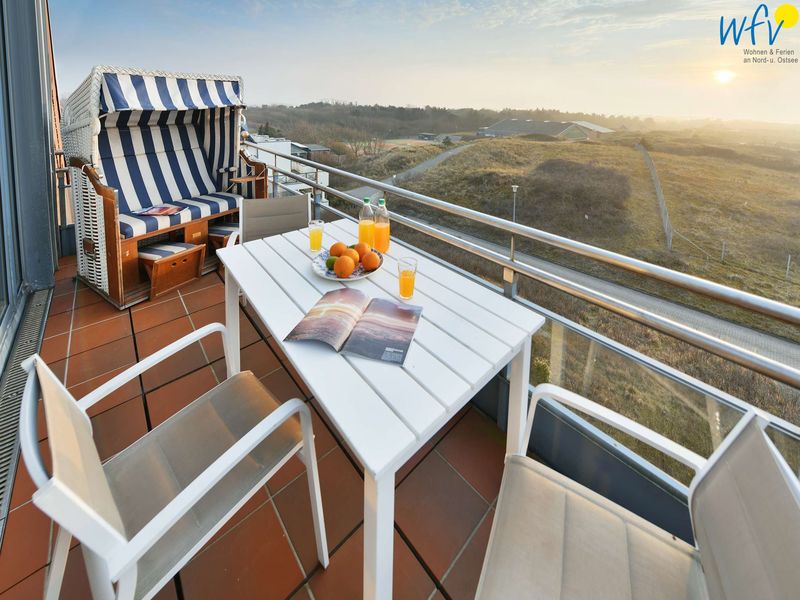 Balkon mit Strandkorb (Strandkorb aktuell in Reparatur)