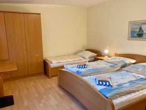 23918376-Ferienwohnung-3-Wangerooge-300x225-4