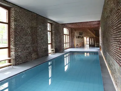 PoolOfHouse