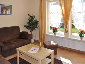 24004565-Ferienwohnung-4-Waren (Müritz)-300x225-1