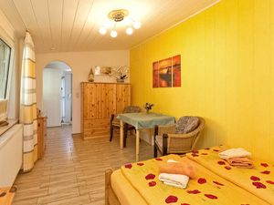 24004888-Ferienwohnung-2-Waren (Müritz)-300x225-3