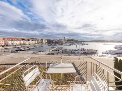 Ferienwohnung Yachthafenflair Waren (Müritz) -  maritime Aussichten