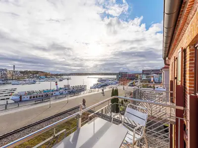 Ferienwohnung Yachthafenflair Waren (Müritz) - Balkon mit Seeblick