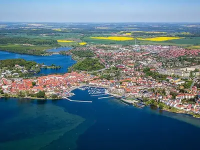 Ferienwohnung für 6 Personen (107 m²) in Waren (Müritz) 2/10