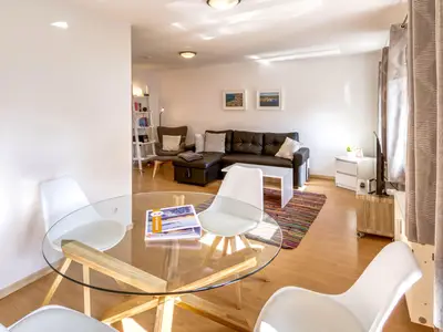 Ferienwohnung Jette Waren (Müritz) - Wohnraum mit Essecke