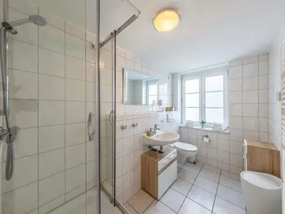 Ferienwohnung Jette Waren (Müritz) - Badezimmer mit guter Ausstattung