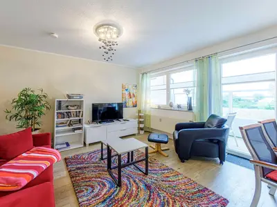 Ferienwohnung Müritzrast Waren (Müritz) - Wohnzimmer mi Blick auf die Binnenmüritz