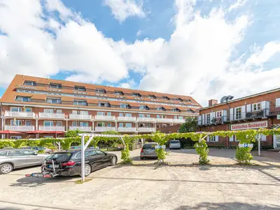 Ferienwohnung Kietz-Idylle Waren (Müritz) - Parkplätze am Haus