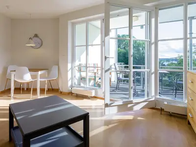 Ferienwohnung Jolle Waren Müritz - Wohnzimmer mit schöner Aussicht