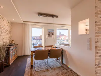 Ferienwohnung First Marina View Essbereich