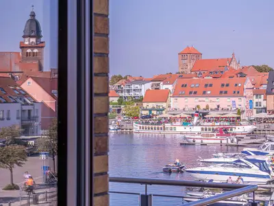 Ferienwohnung Möwe Hafenresidenz: Ausblick Waren (Müritz)