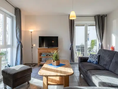 Ferienwohnung Siegel Waren (Müritz) - Wohnraum mit Blick zum See