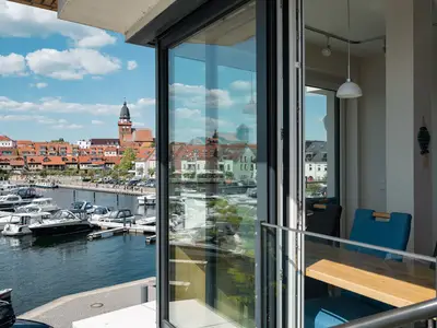 Ferienwohnung Panorama Suite Ausblick auf Hafen und Waren (Müritz)