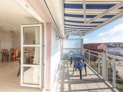 Ferienwohnung HafenPanorama Waren (Müritz) - Balkon mit Yachthafenblick