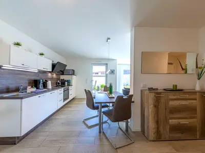 Ferienwohnung Müritztraum Küche und Essbereich