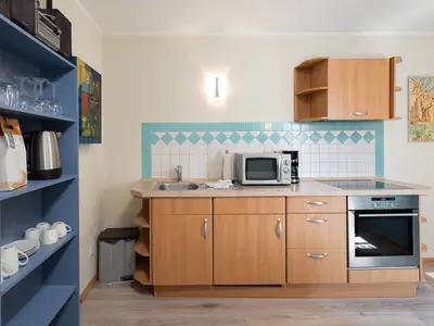 Ferienwohnung Blaue Kombüse Waren (Müritz) - Küche mit Microwelle