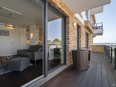 Ferienwohnung First Marina View Hafenresidenz Balkon