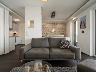 Ferienwohnung First Marina View Hafenresidenz Gemütlicher Wohnbereich