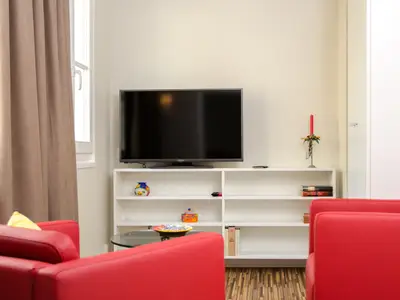 Wohnzimmer mit Fernseher