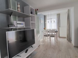 18084111-Ferienwohnung-4-Warnemünde (Ostseebad)-300x225-1