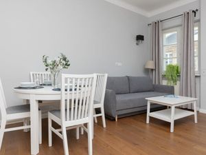 Ferienwohnung für 5 Personen (58 m²) in Warschau