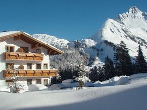 23891701-Ferienwohnung-3-Warth (Vorarlberg)-300x225-1