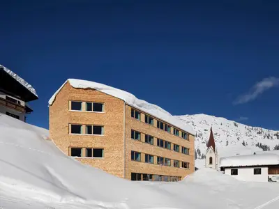 warthsap_skiinskiout_03