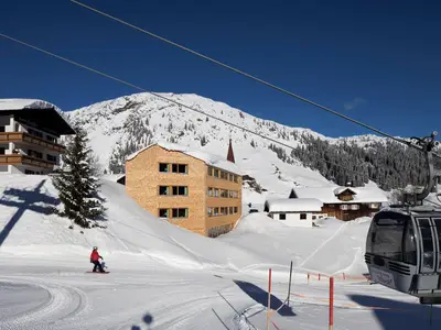 warthsap_skiinskiout_04