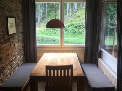 Esstisch im Wohnzimmer Sonnherzl