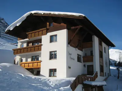 haus_theodul82_warth_am_arlberg