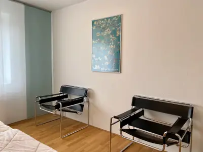 Schlafzimmer 1