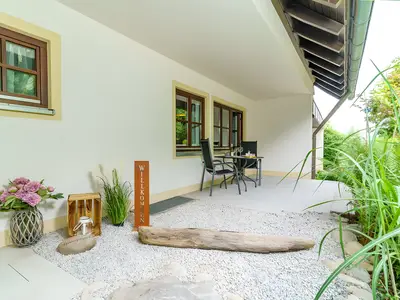 Photo, INSIDE, OUTSIDE