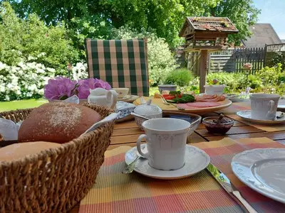 Ferienwohnung für 5 Personen in Weener 3/10